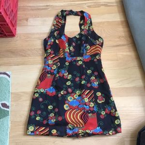 Vintage mini dress with key hole back
